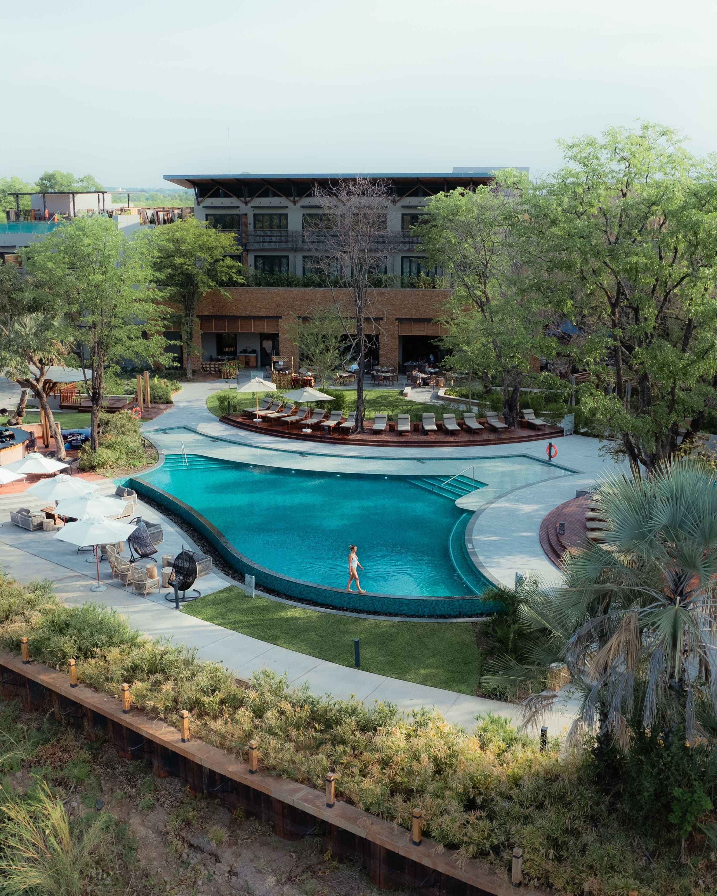 Livingstone resort with Zambezi views for helicopter programme staging.